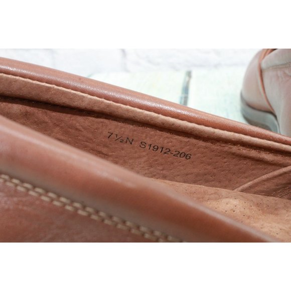 SoftWalk Brown Leather Slip On Comfort Cushioned Loafer Shoes Size 7.5 N - Picture 8 of 9